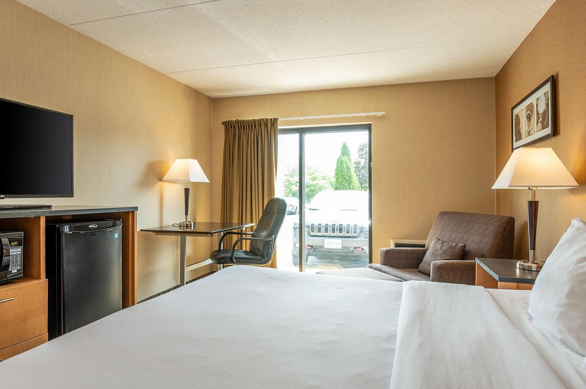 Comfort Inn Truro Extérieur photo